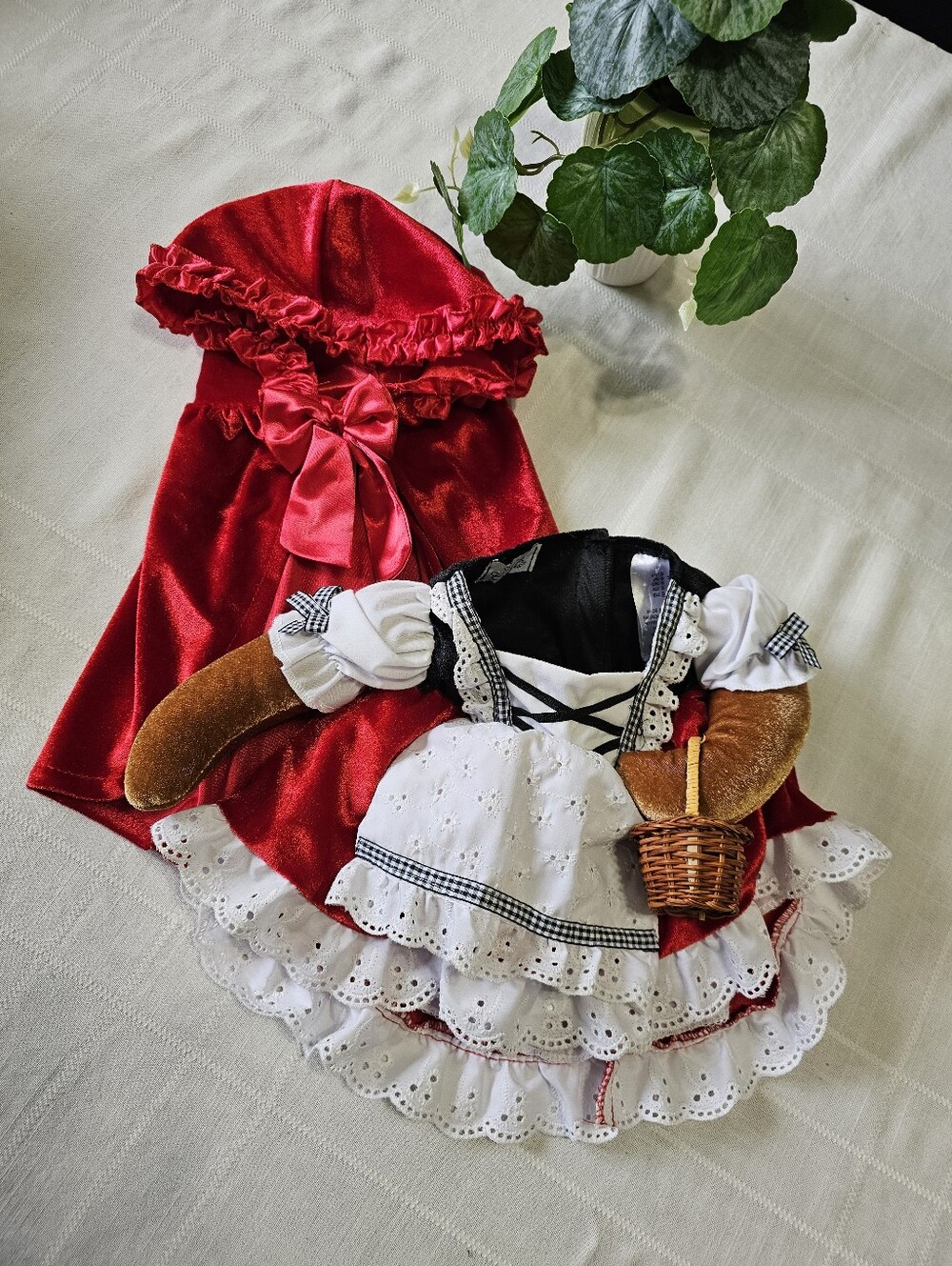 Witch & Crafters Little Red Riding Hood Dog Halloween Costume Sz S